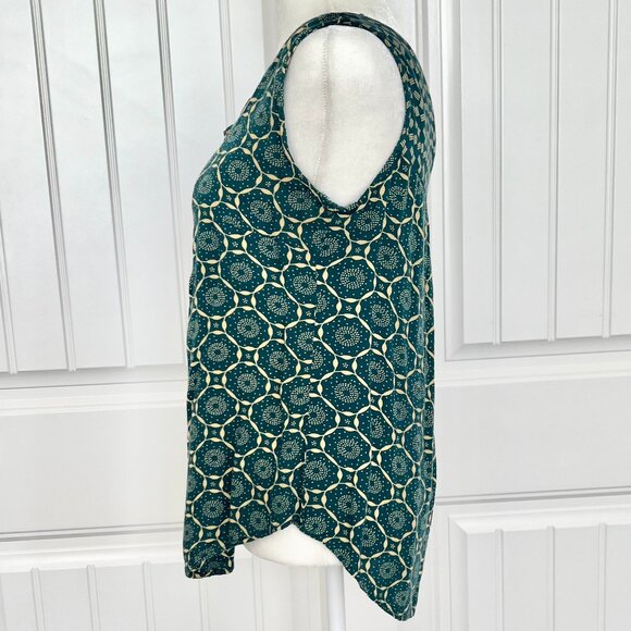 World Market Embroidered V-Neck Round Hem Colorful Green Tunic Tank Size S/M - Picture 3 of 7